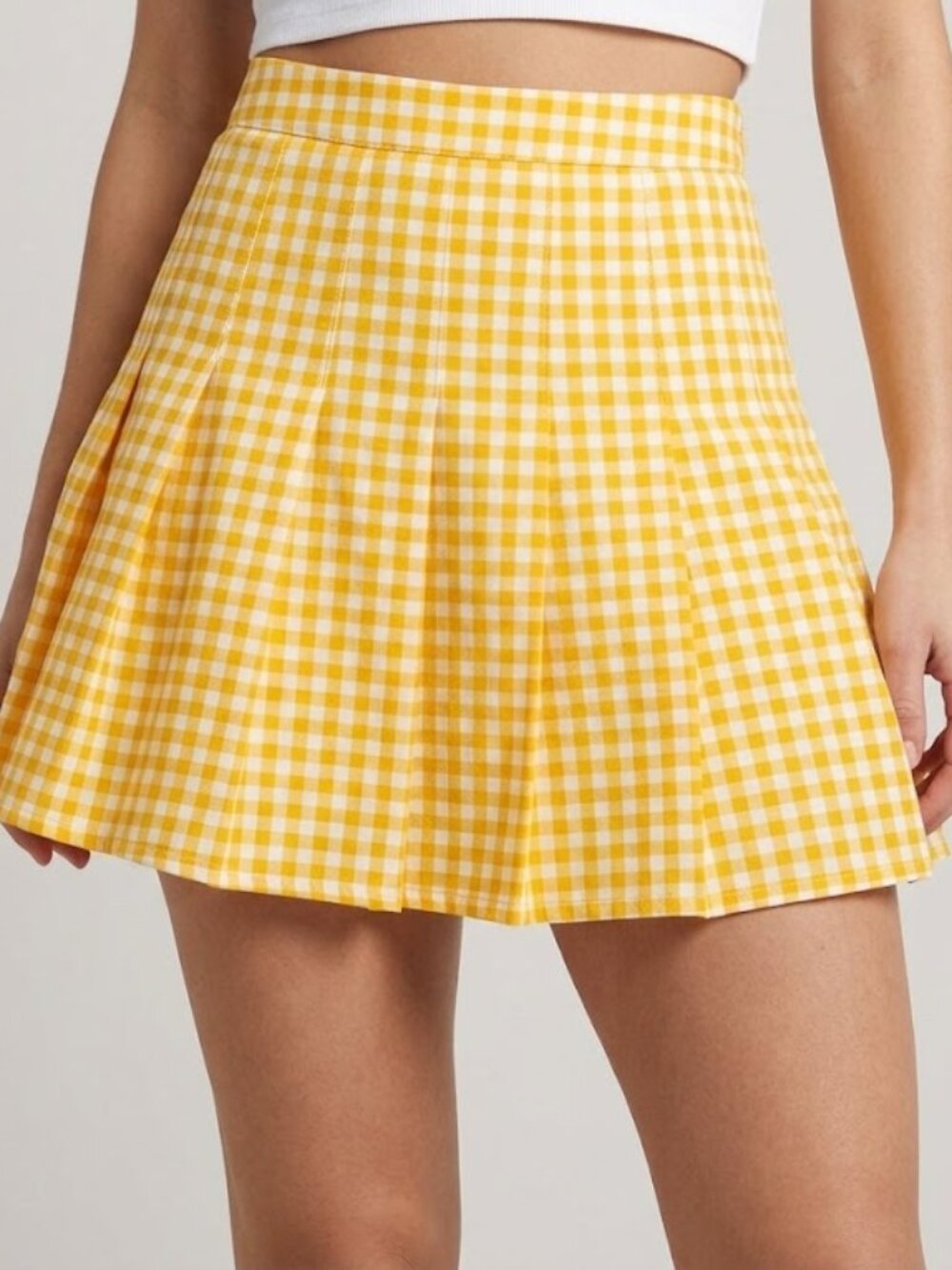 Urban Outfitters Yellow and White Pleated Skater Mini Skirt medium